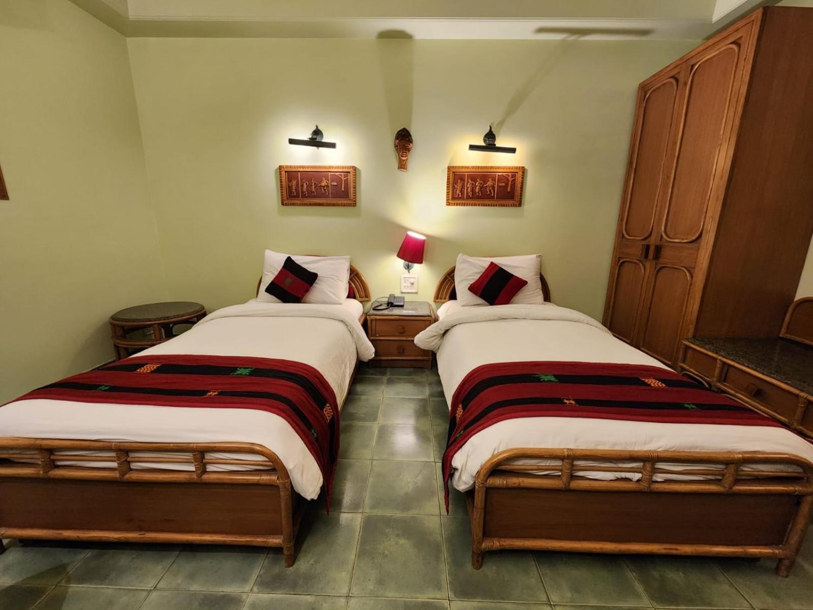 होटल Palace On Ganges - Heritage 3*