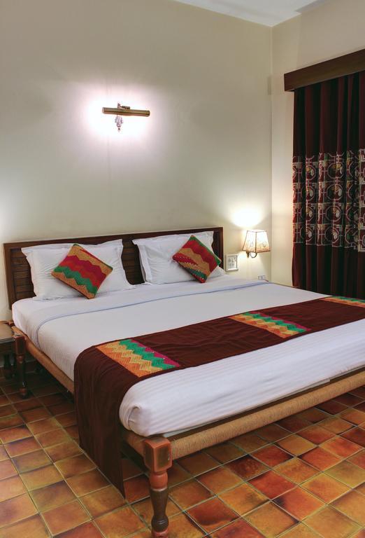 Palace On Ganges - Heritage 3*