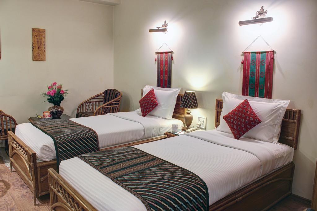 Palace On Ganges - Heritage Hotel