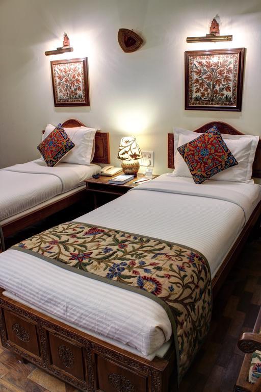 Palace On Ganges - Heritage Hotel 3*