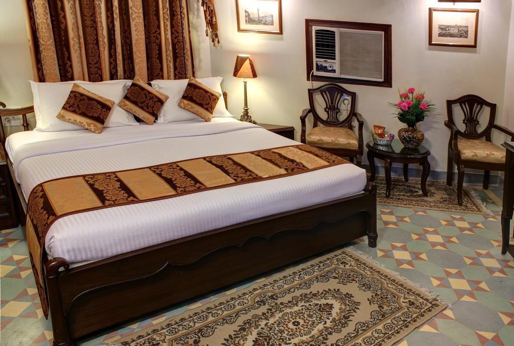 Palace On Ganges - Heritage 3*