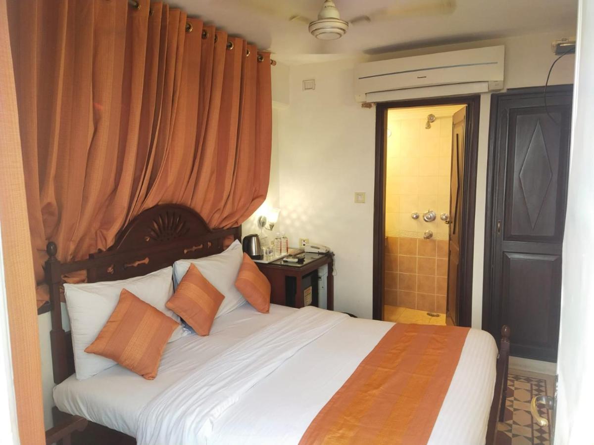 Hotel Palace On Ganges - Heritage 3*