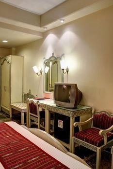 Hotel Palace On Ganges - Heritage 3*