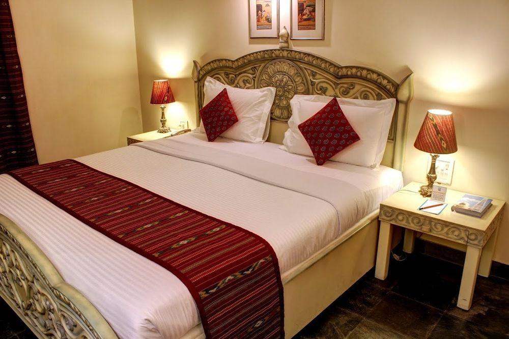 Palace On Ganges - Heritage